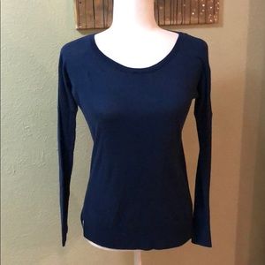Victoria’s Secret Sweater, size xs